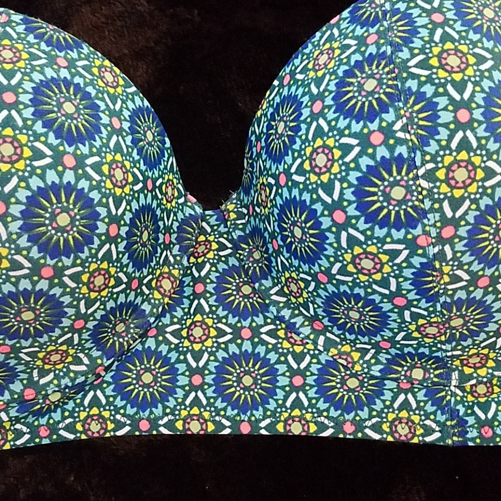 Old Navy Padded Swimsuit Top Size XL
